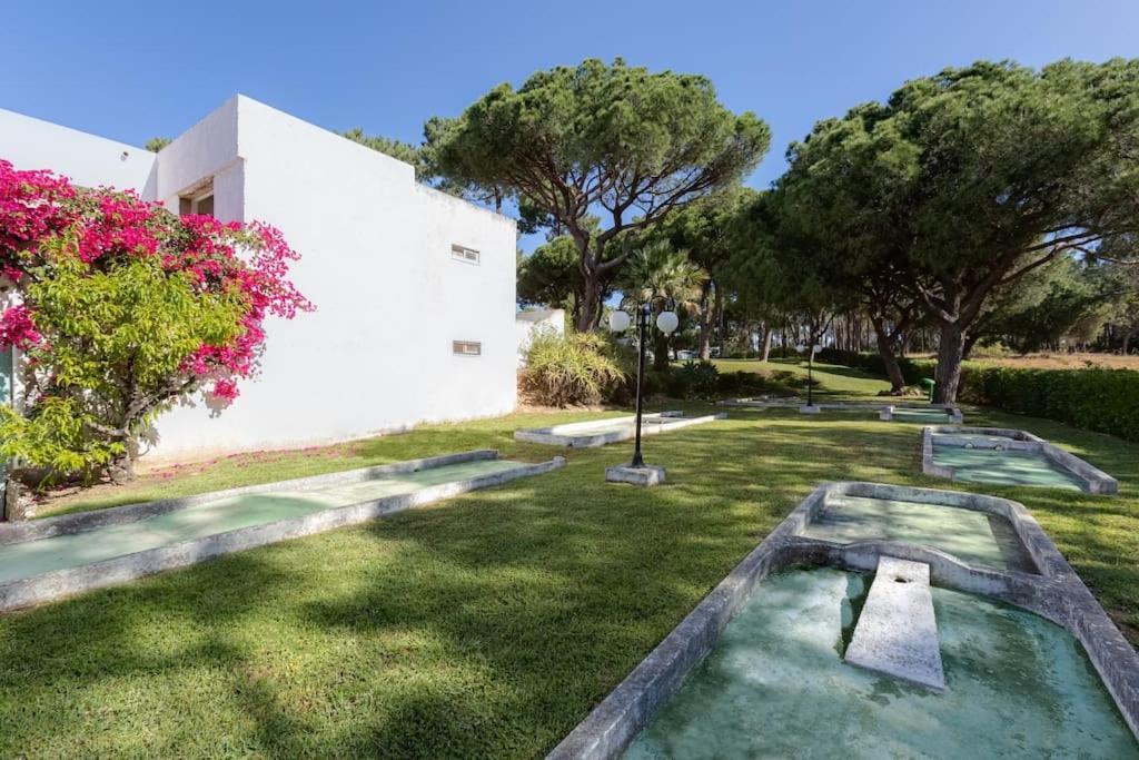 Planalto - Cosy House For 4 In A Private Condo With Pool At Vilamoura クアルテイラ エクステリア 写真