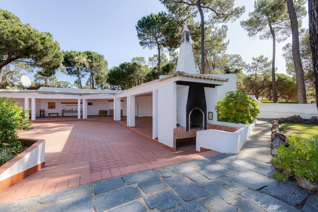 Planalto - Cosy House For 4 In A Private Condo With Pool At Vilamoura クアルテイラ エクステリア 写真